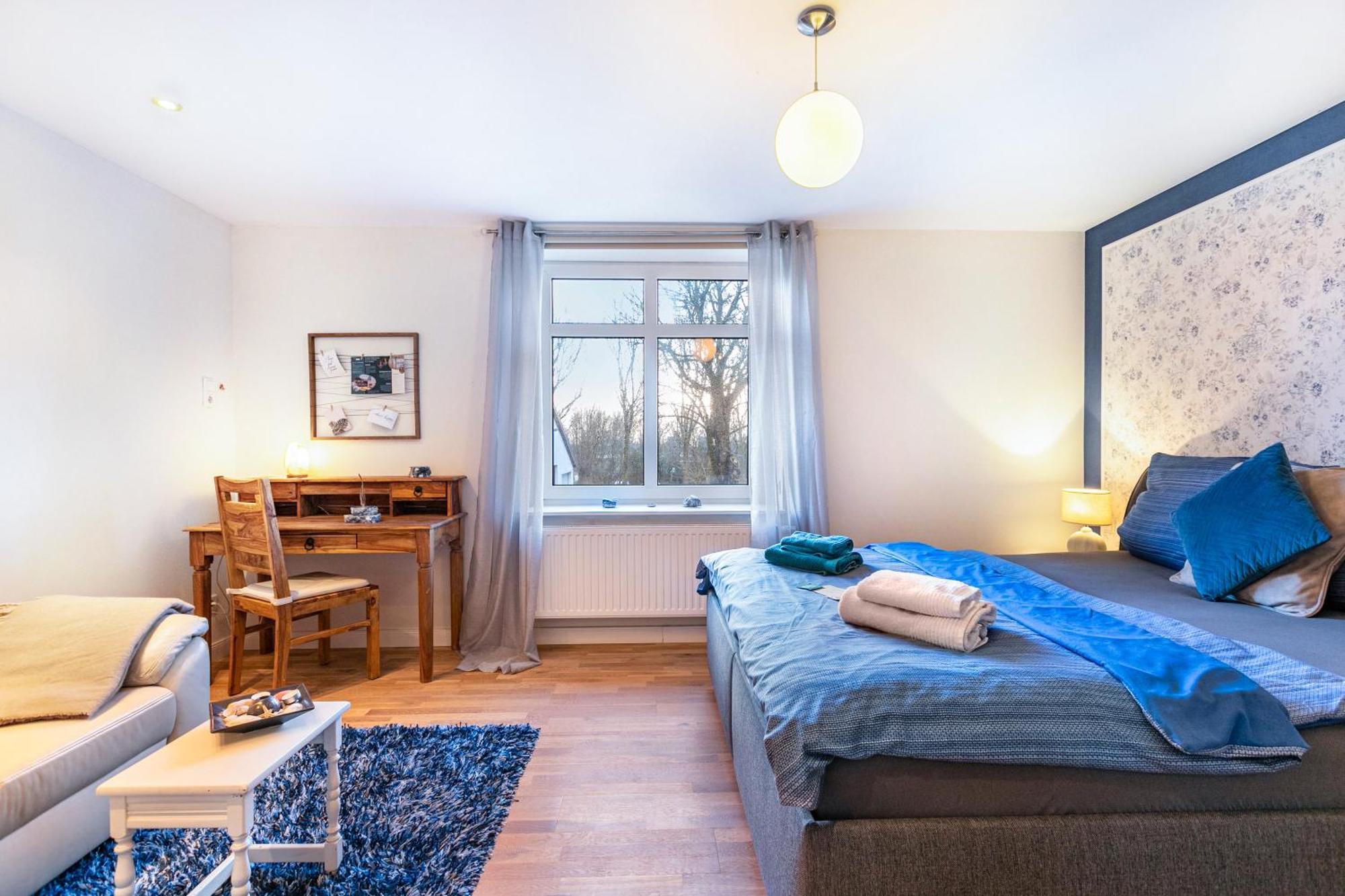 Blauquarz Und Rauchquarz Reussenkoge Exterior foto